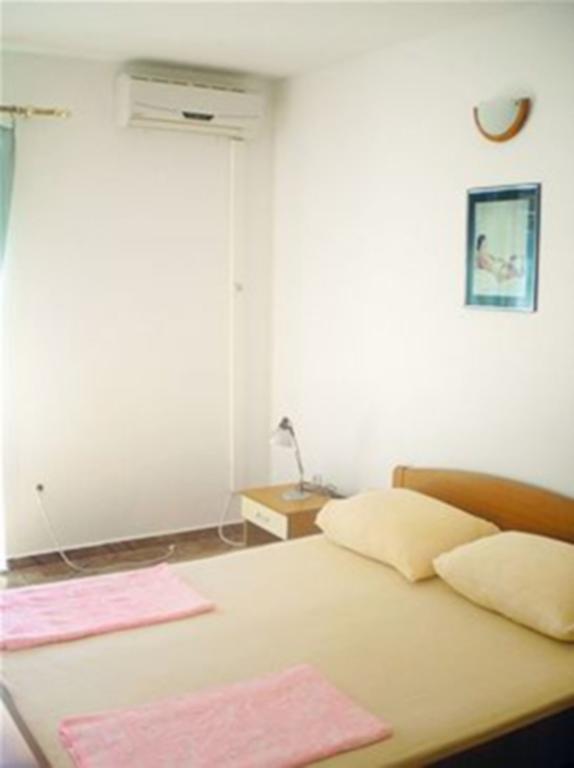 Riva Apartments Živogošće Екстериор снимка